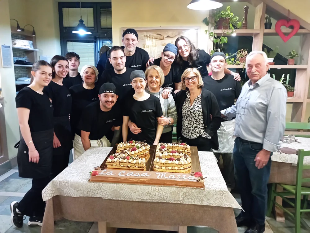 Il team de La Casa Matta - ristorante pizzeria nel Mugello